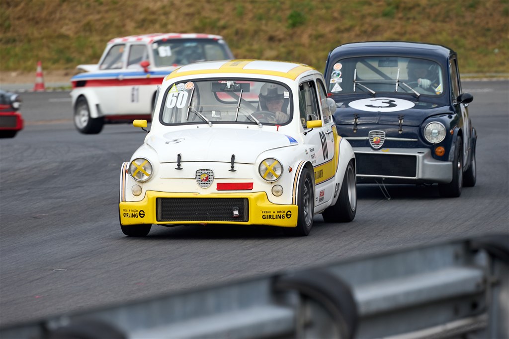 De små Fiat Abarth racere er altid sikre publikumsfavoritter.
(Foto: Ib Trebbien)